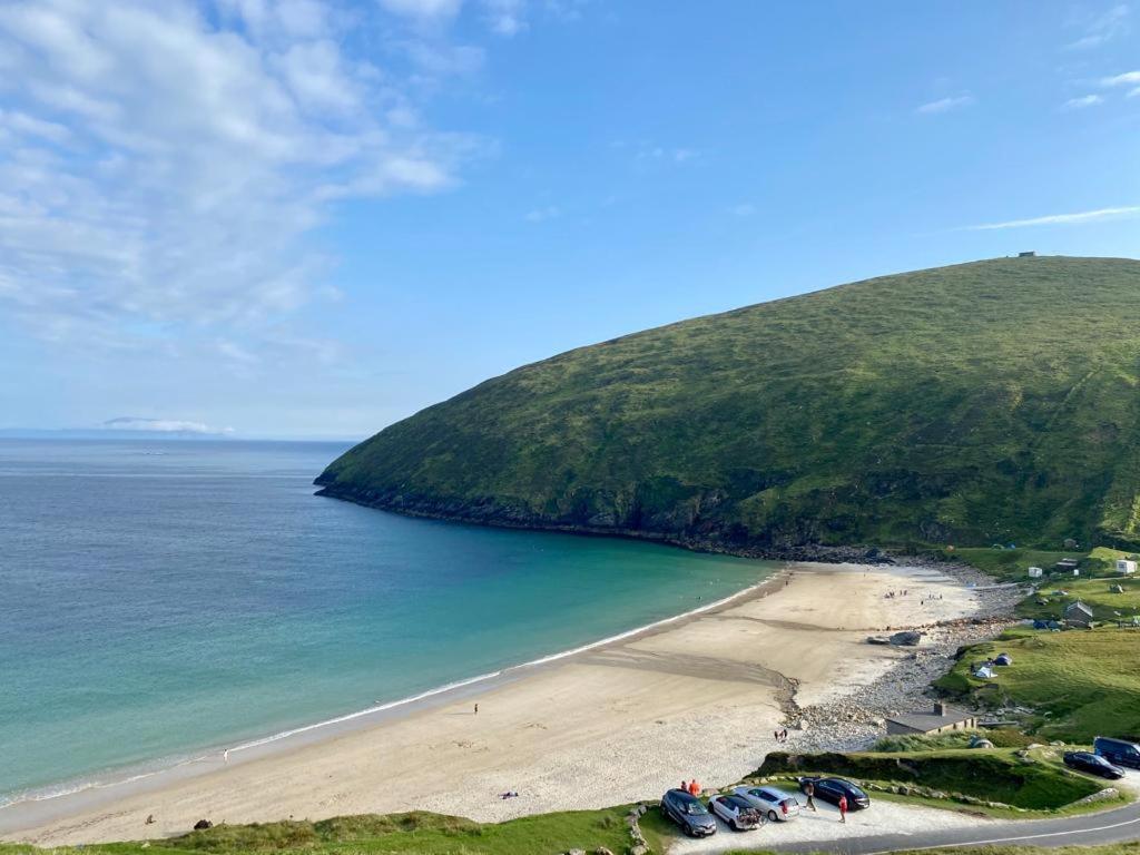 Ferienwohnung Minaun Cliff View Keel  Zimmer foto